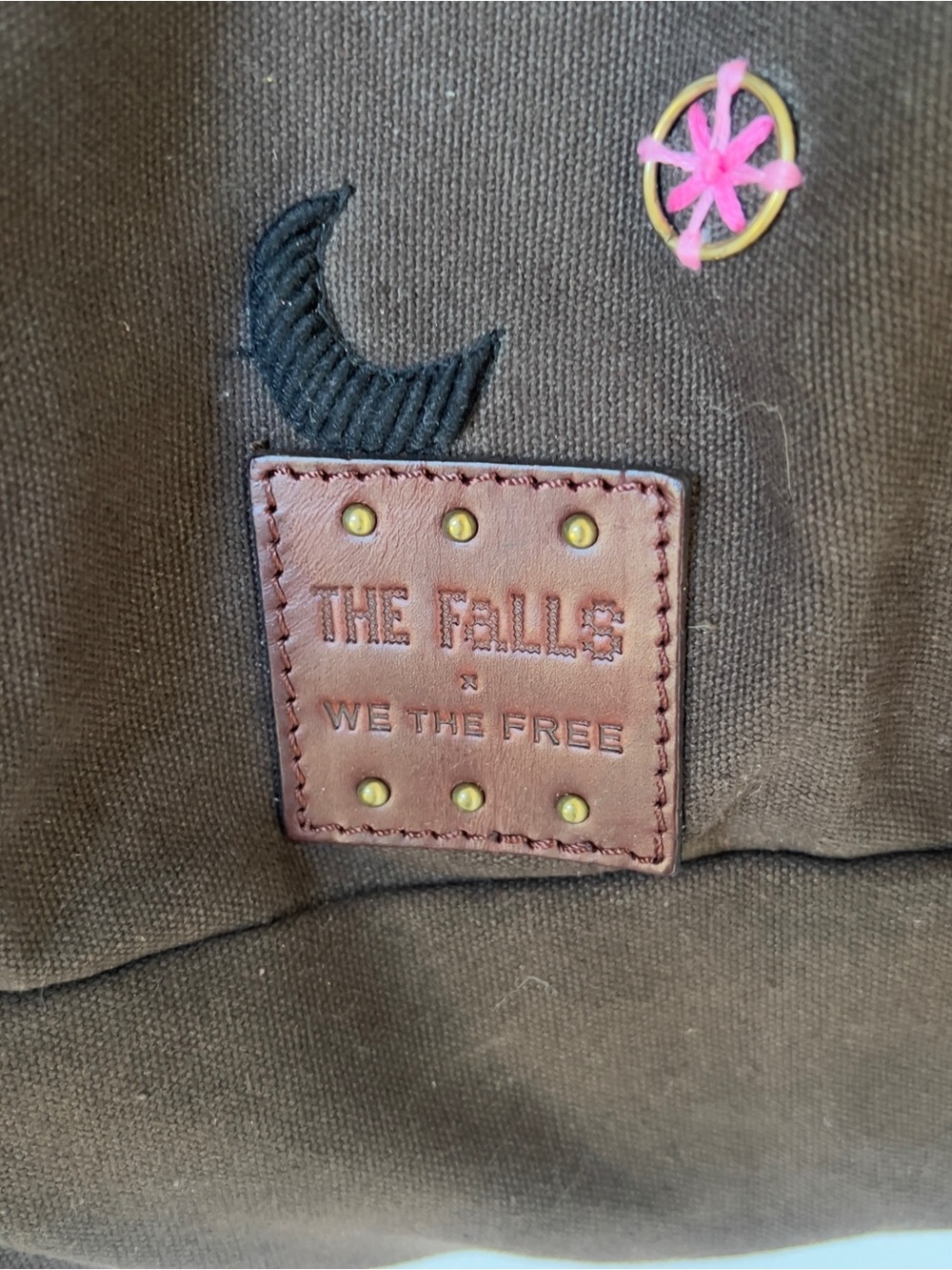 Free People The Falls x We The Free Long Weekend Bag in Olive Green NWT - Picture 6 of 8